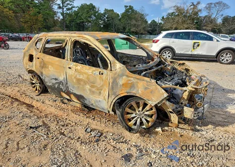 2017 Buick Envision Essence z USA, uszkodzony, nr VIN LRBFXDSA4HD236379